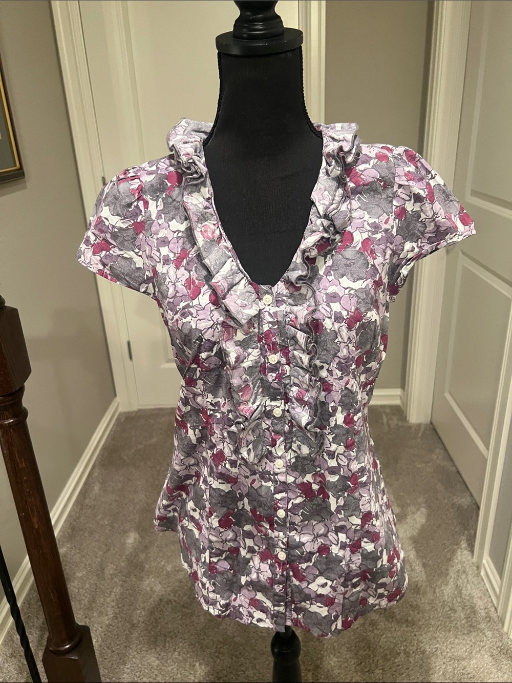 LOFT Pink and Purple Floral Ruffle Button-Down Blouse Size 8
